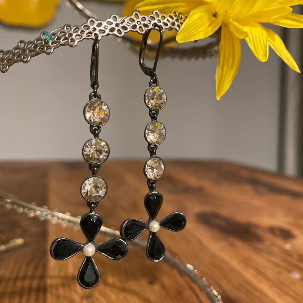 ✨Sparkling Givenchy Crystal Flower Drop Earrings